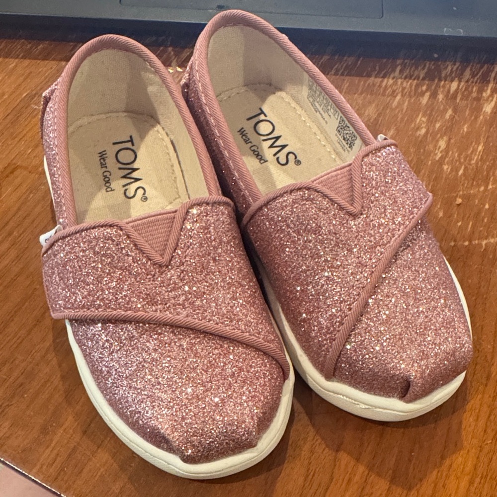 TOMS New Toddler Glitter Shoes